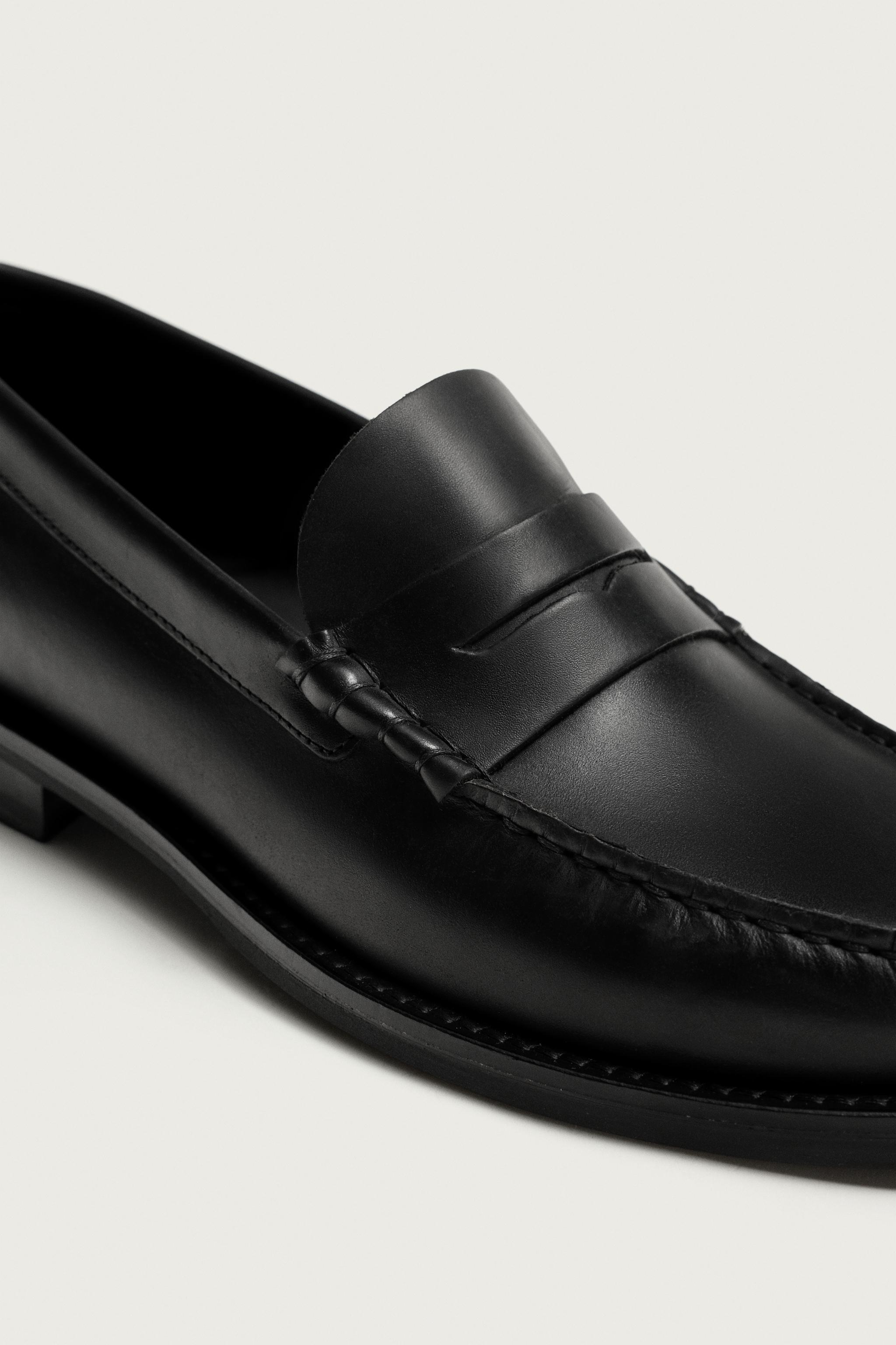 MOCASSINS EN CUIR À MASQUE